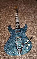 Danelectro Hodad Blue Sparkle 1.jpg